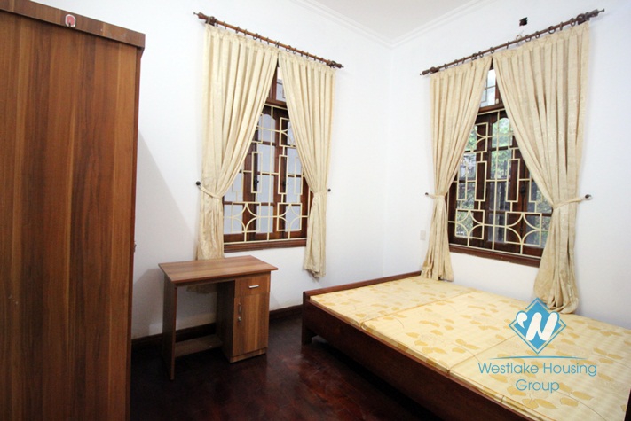 A cosy and good priced house with 4 bedrooms for rent in Tay Ho district